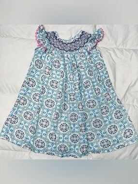 Three Sisters smocked and embroidered Bishops dress sz 3T EUC smoke free home